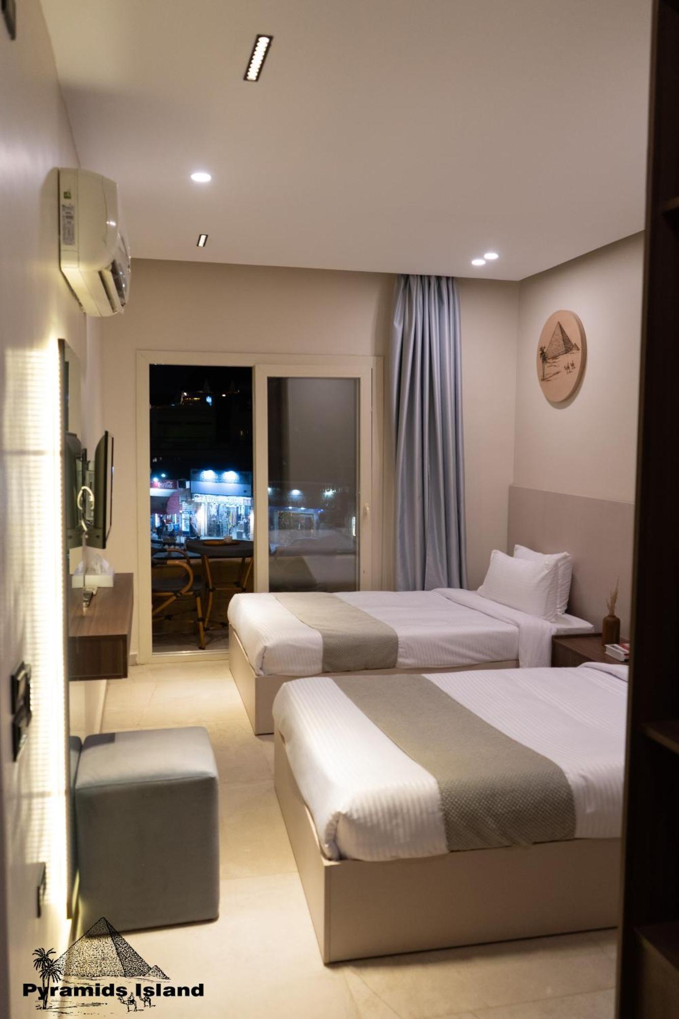 Pyramids Island Bed & Breakfast Kafrat al Jabal Luaran gambar