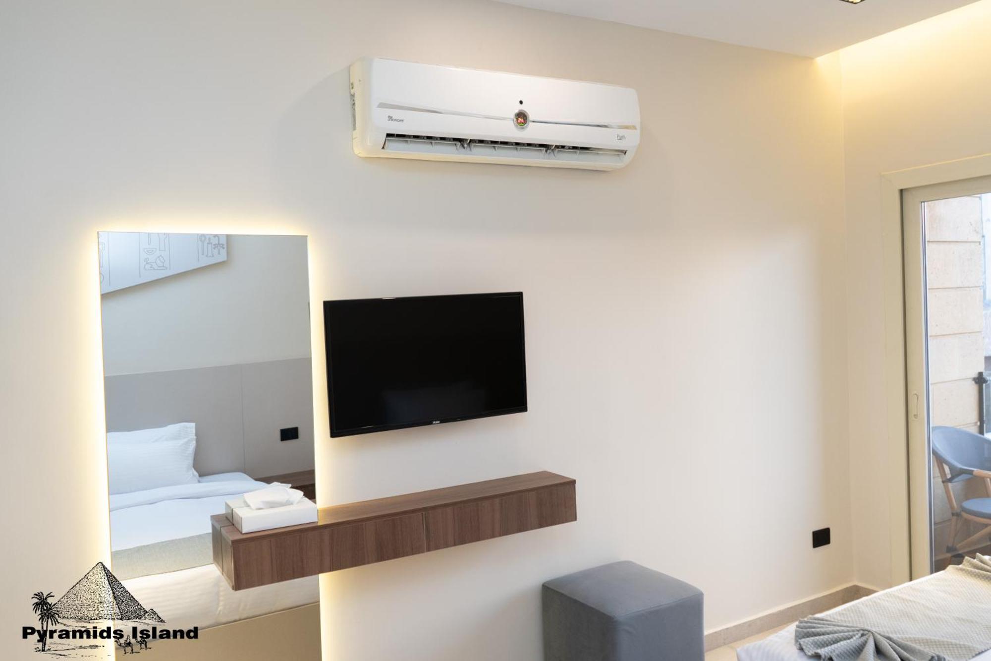 Pyramids Island Bed & Breakfast Kafrat al Jabal Luaran gambar