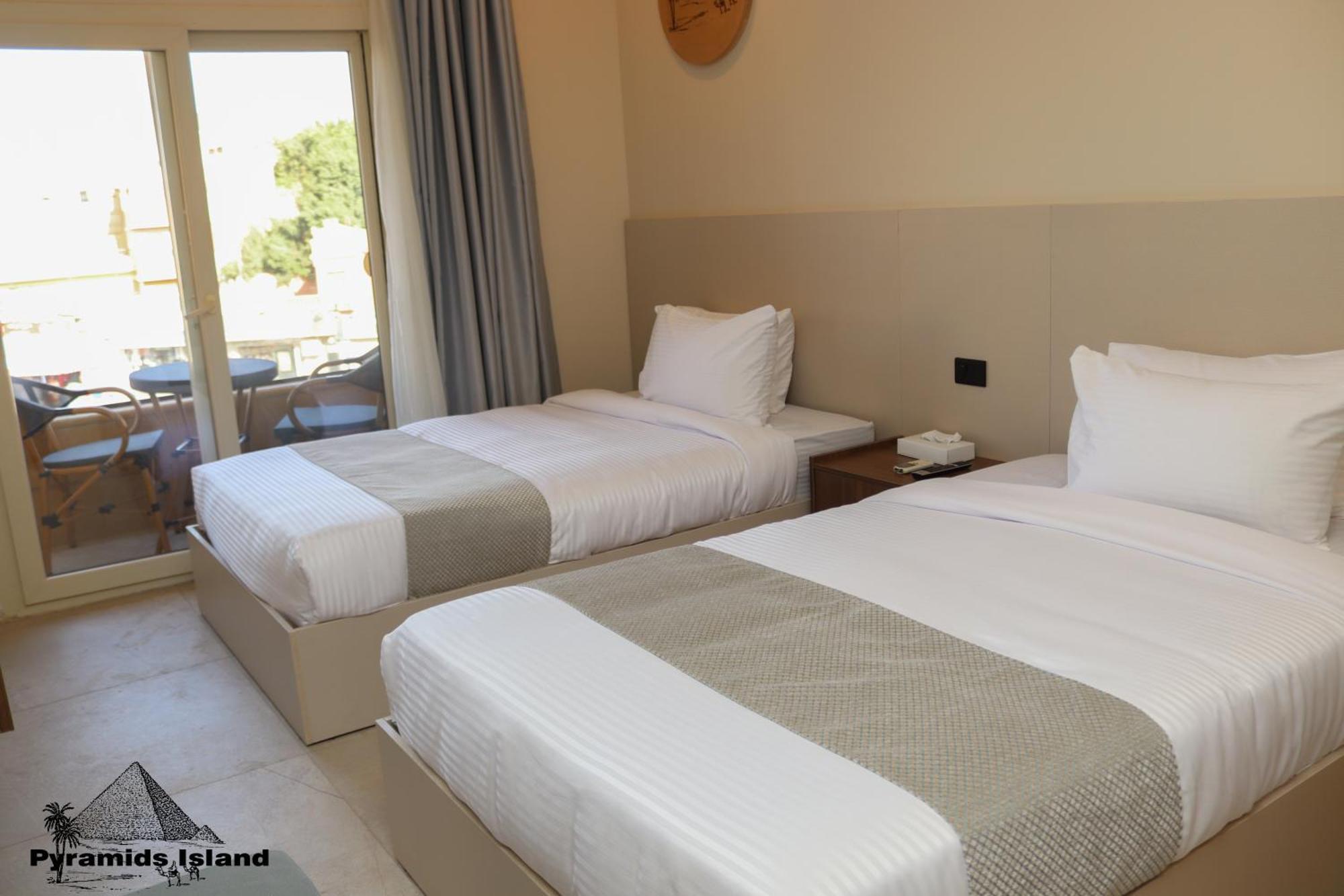 Pyramids Island Bed & Breakfast Kafrat al Jabal Luaran gambar